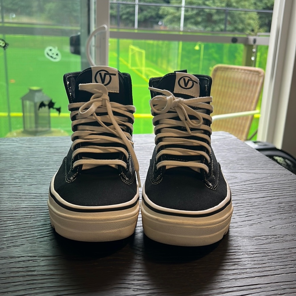Vans shoes size 8 Women